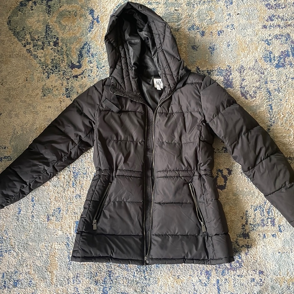 Gap Black Puffer hip-length Jacket sz M